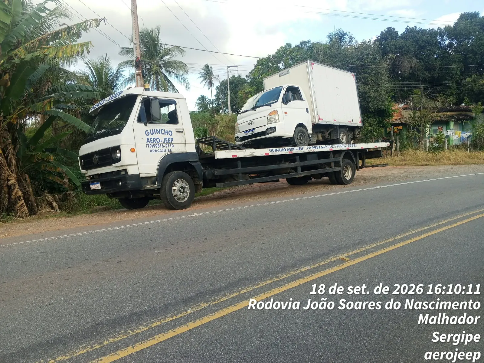 Resgate de veículo em rodovia pelo guincho Aero-Jeep